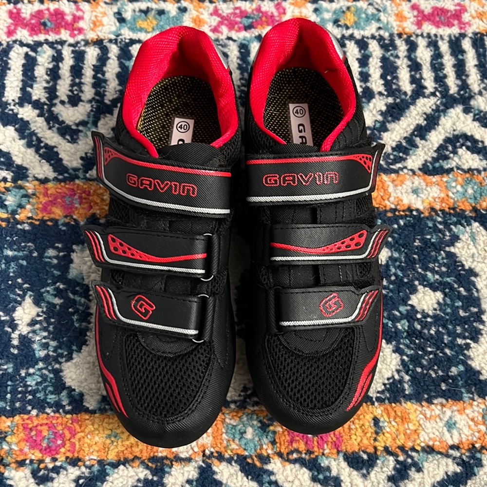 Cycling shoes